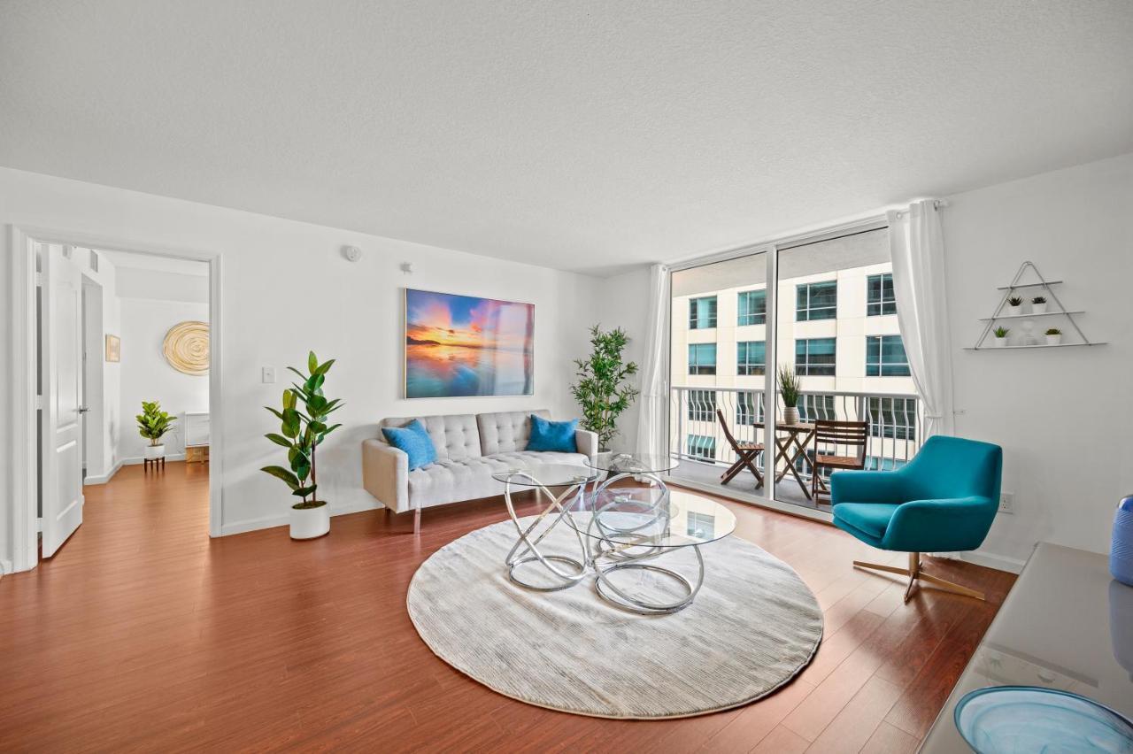 Amazing Condo With Free Parking In Brickell Miami Exterior photo
