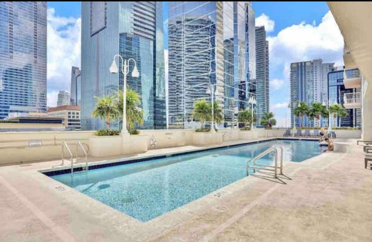 Amazing Condo With Free Parking In Brickell Miami Exterior photo